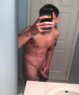 Nude mirror selfie boy